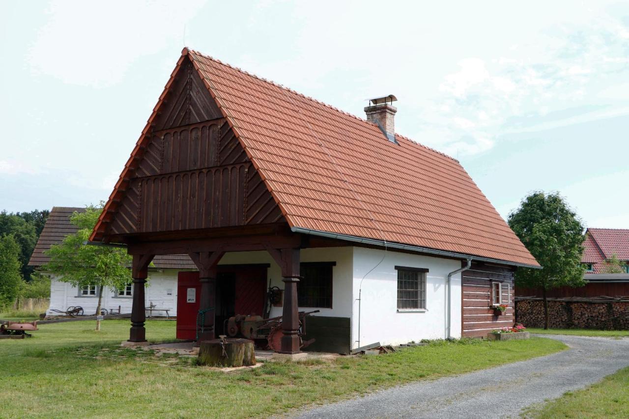 Letni Byt Ve Skanzenu Trebechovice pod Orebem Bagian luar foto